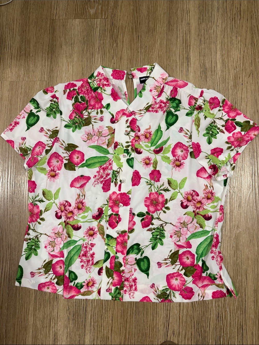 New Karl Lagerfeld Bright Pink Floral Short Sleeve Button Front Top XL